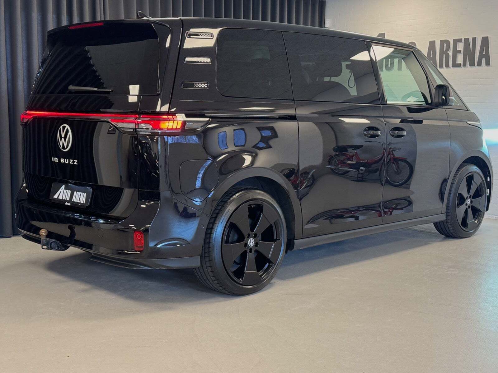 VW ID.Buzz 77 Life SWB