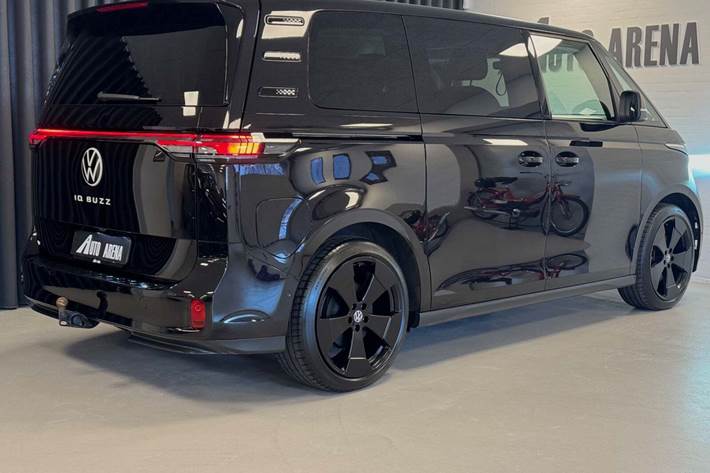 Sort VW ID.Buzz fra 2023