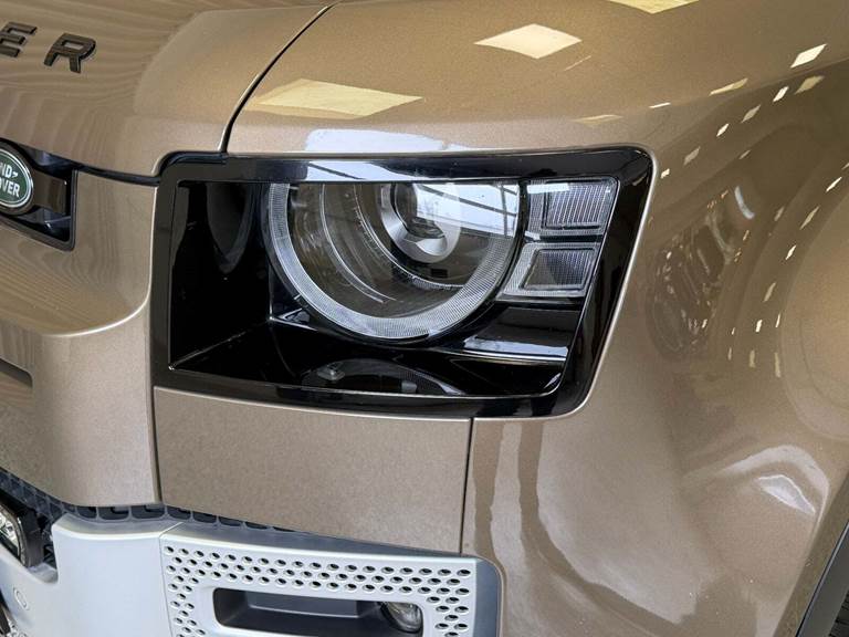 Land Rover Defender 110 2,0 P400e aut.