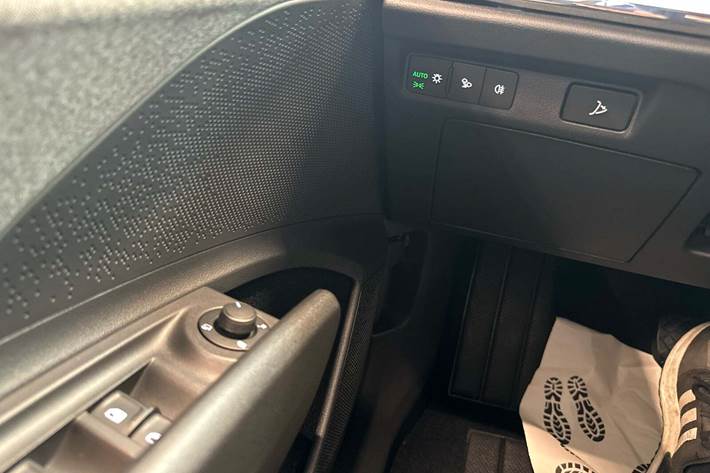 Blå Skoda Enyaq fra 2021