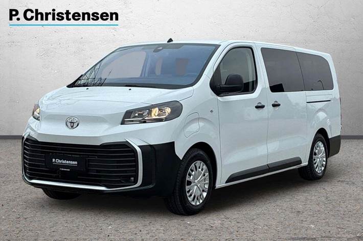 Hvid Toyota Proace Verso fra 2025