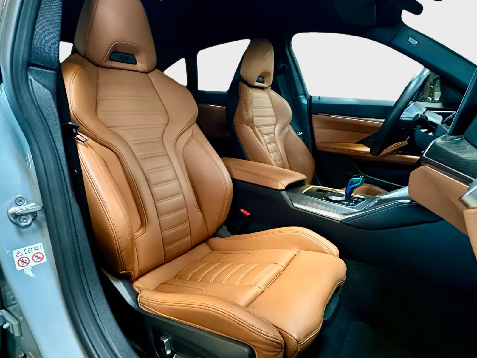 Grå BMW i4 fra 2023