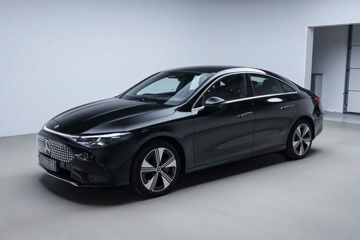 Sort Mercedes CLA250+ fra 2025
