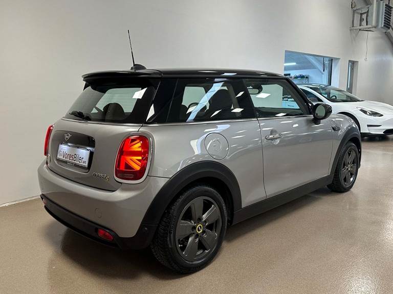 Mini Cooper SE Essential