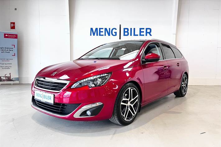 Rød Peugeot 308 fra 2016