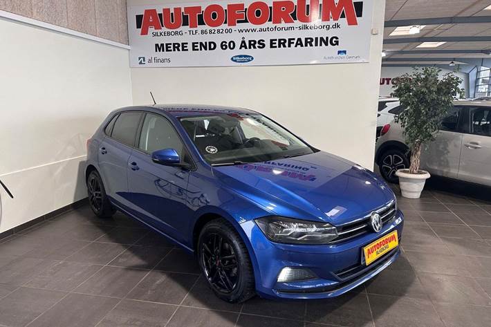Blå VW Polo fra 2019