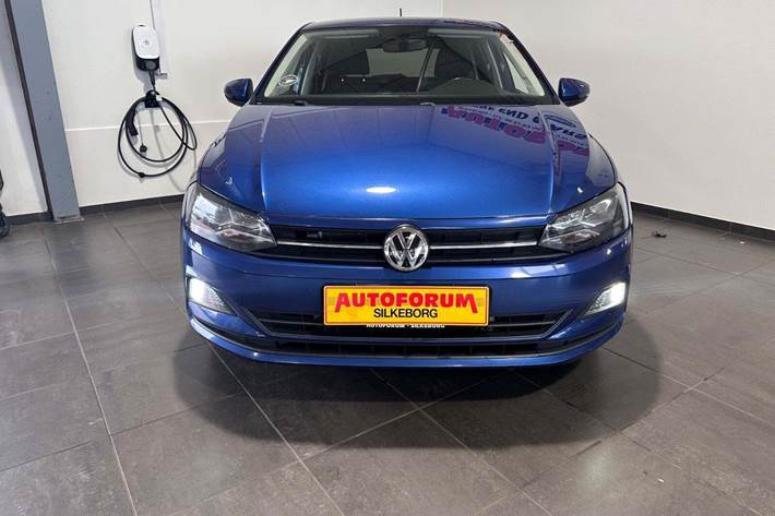 Blå VW Polo fra 2019