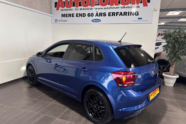 Blå VW Polo fra 2019