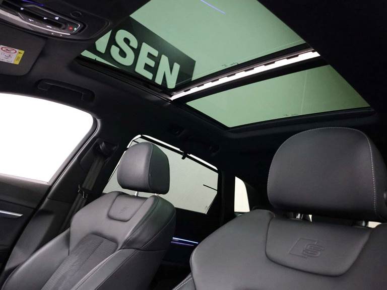 Audi Q8 e-tron 55 S-line quattro