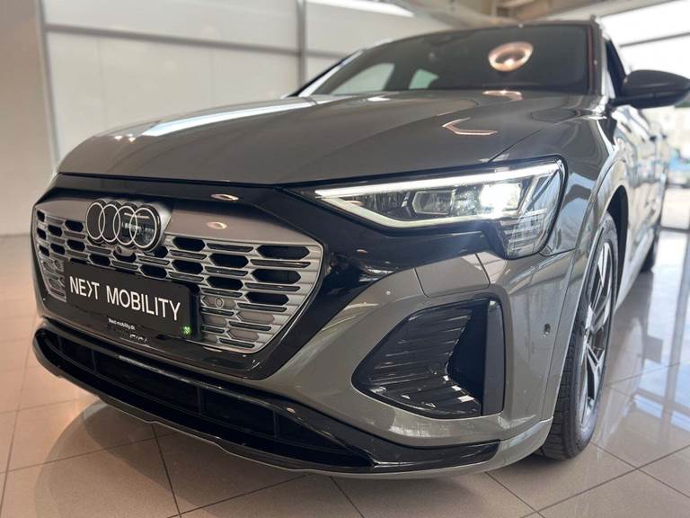 Audi Q8 e-tron 55 S-line quattro