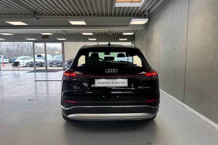 Sort Audi Q4 fra 2021