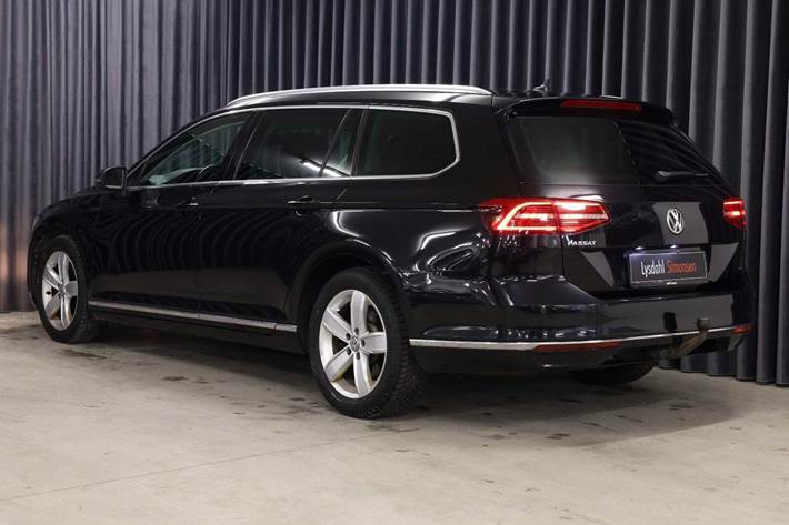 Sort VW Passat fra 2018