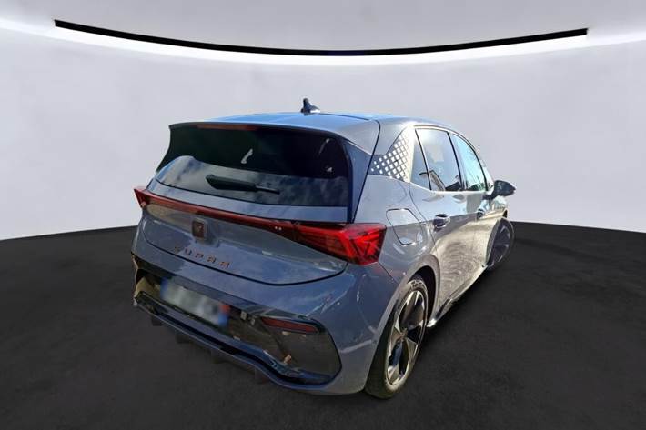 Grå Cupra Born fra 2023