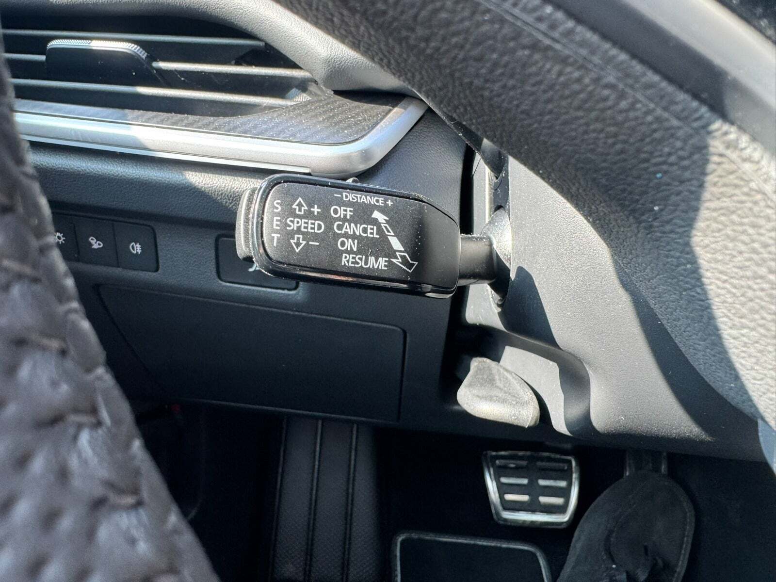 Grå Skoda Enyaq fra 2026