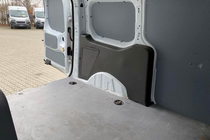 Hvid Ford Transit Connect fra 2019