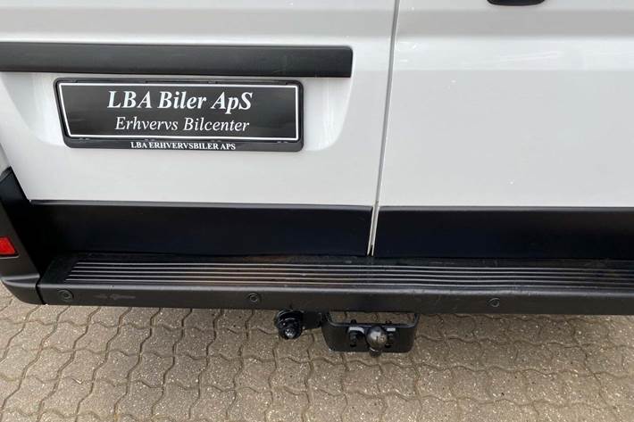 Hvid Peugeot Boxer 333 fra 2022
