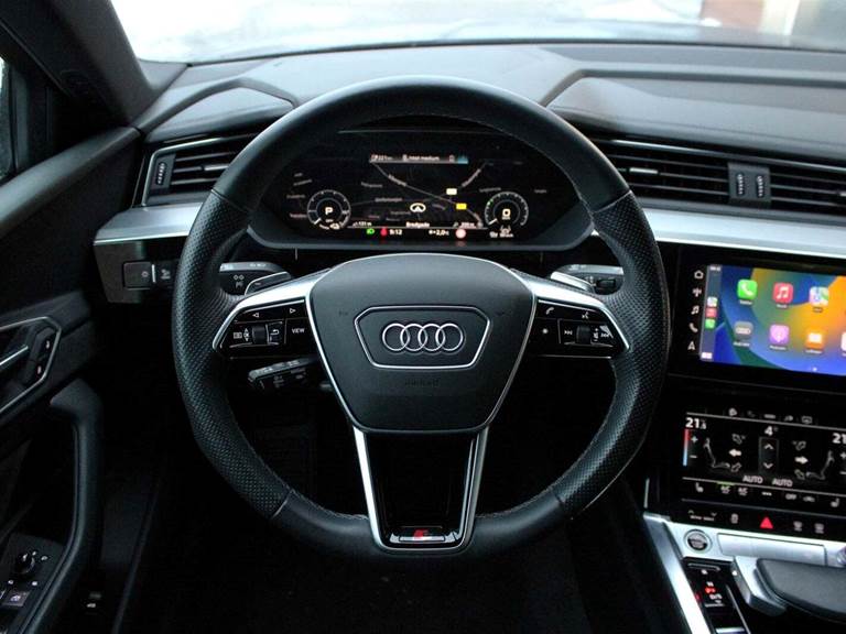 Audi e-tron 55 S-line quattro