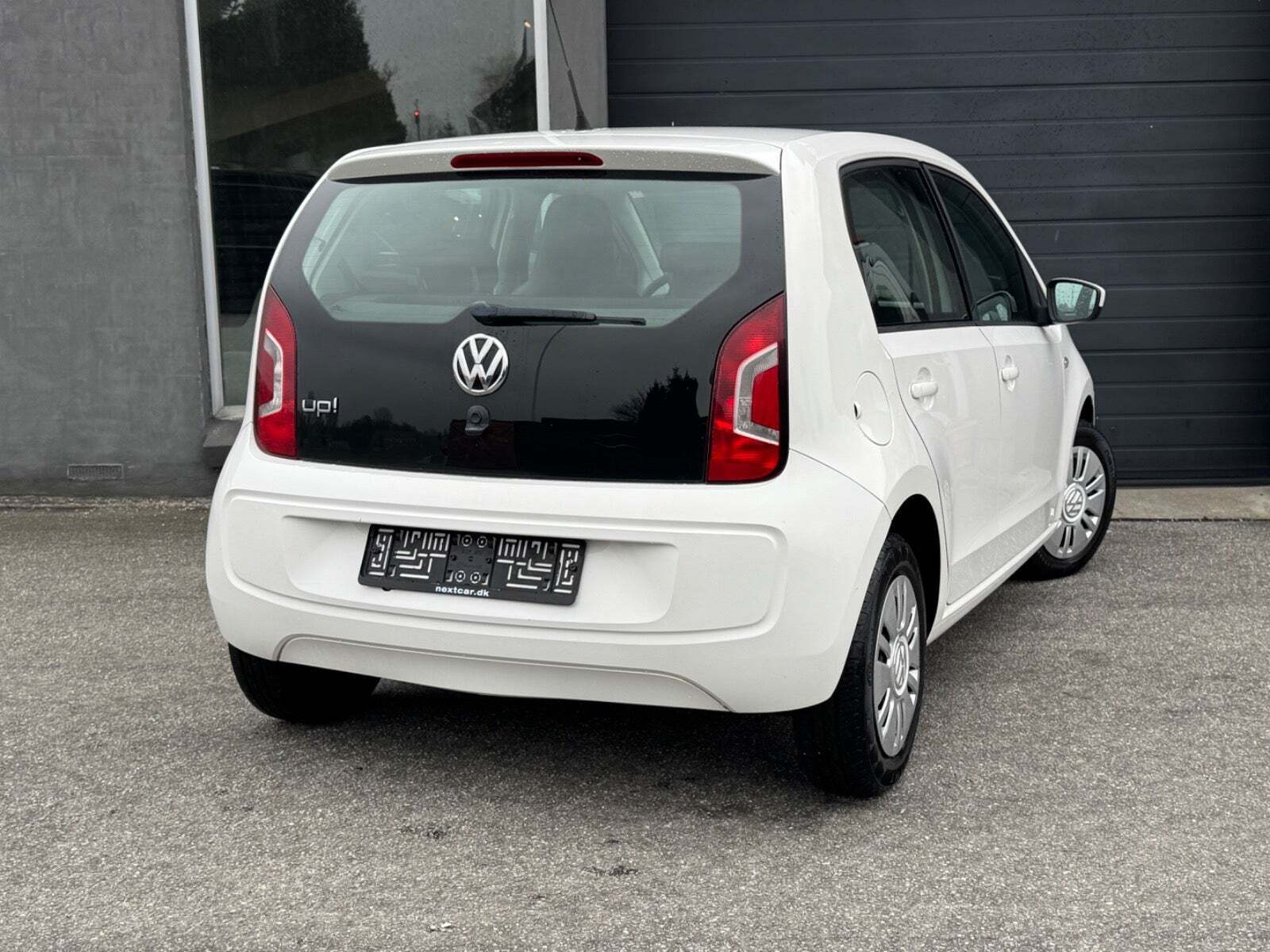 Hvid VW UP! fra 2012