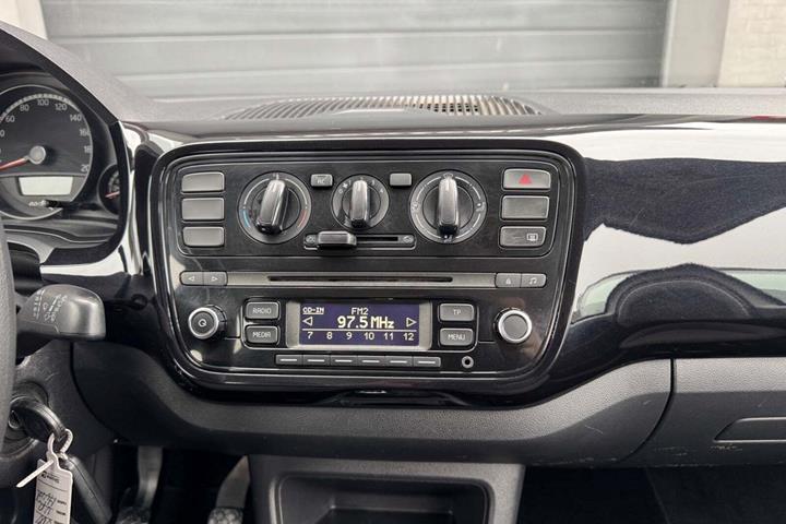 Hvid VW UP! fra 2012