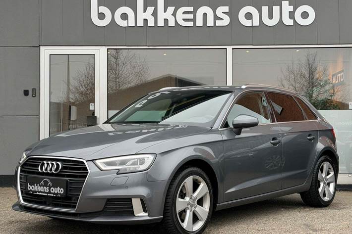 Grå Audi A3 fra 2017