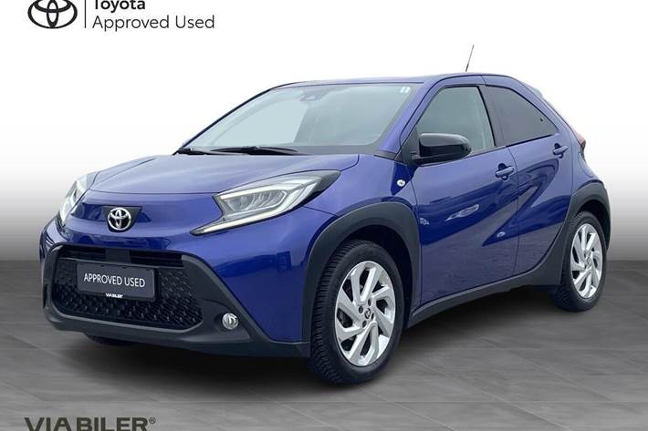 Blå Toyota Aygo X fra 2023