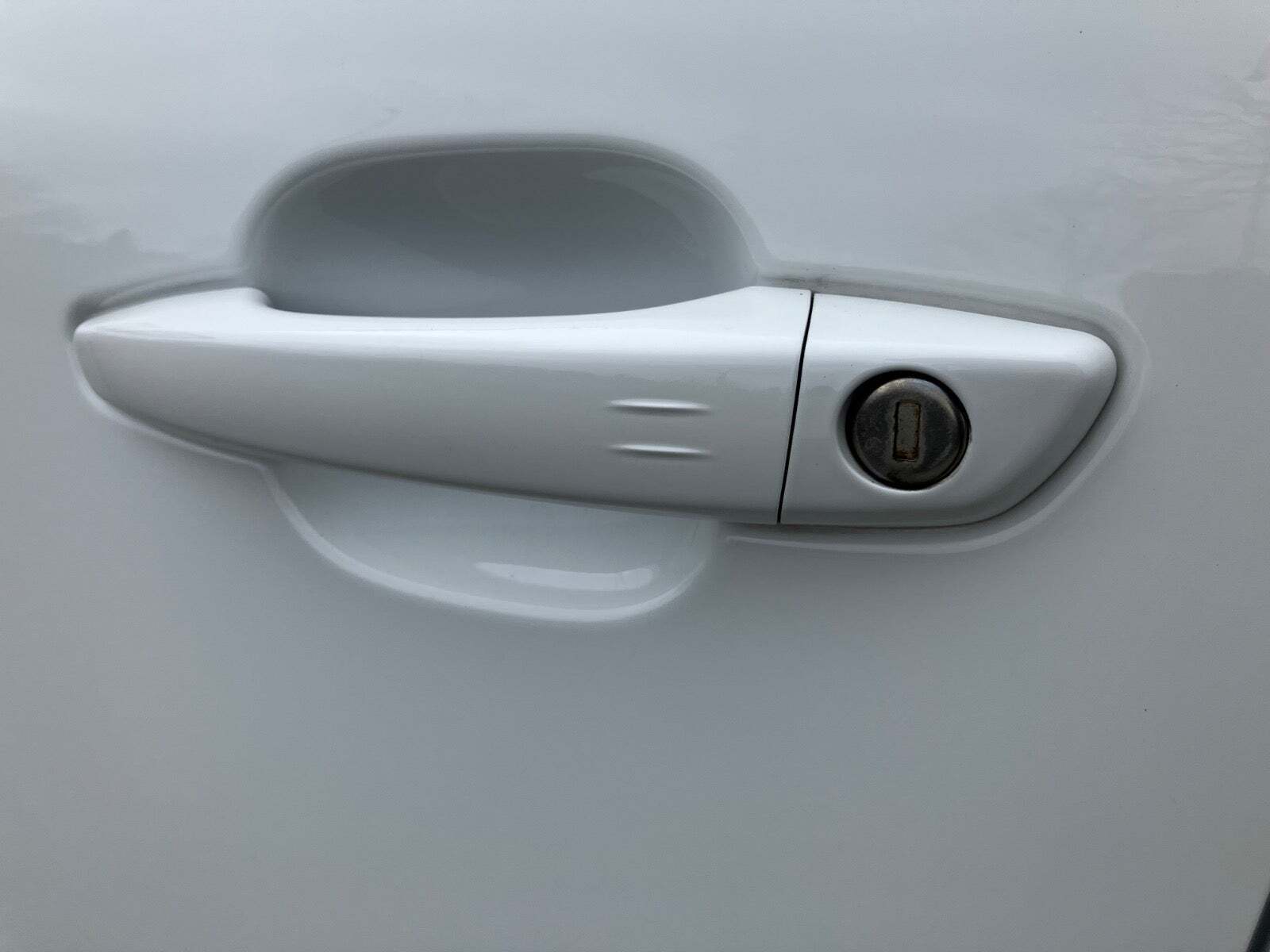 Hvid Citroën ë-C4 fra 2024