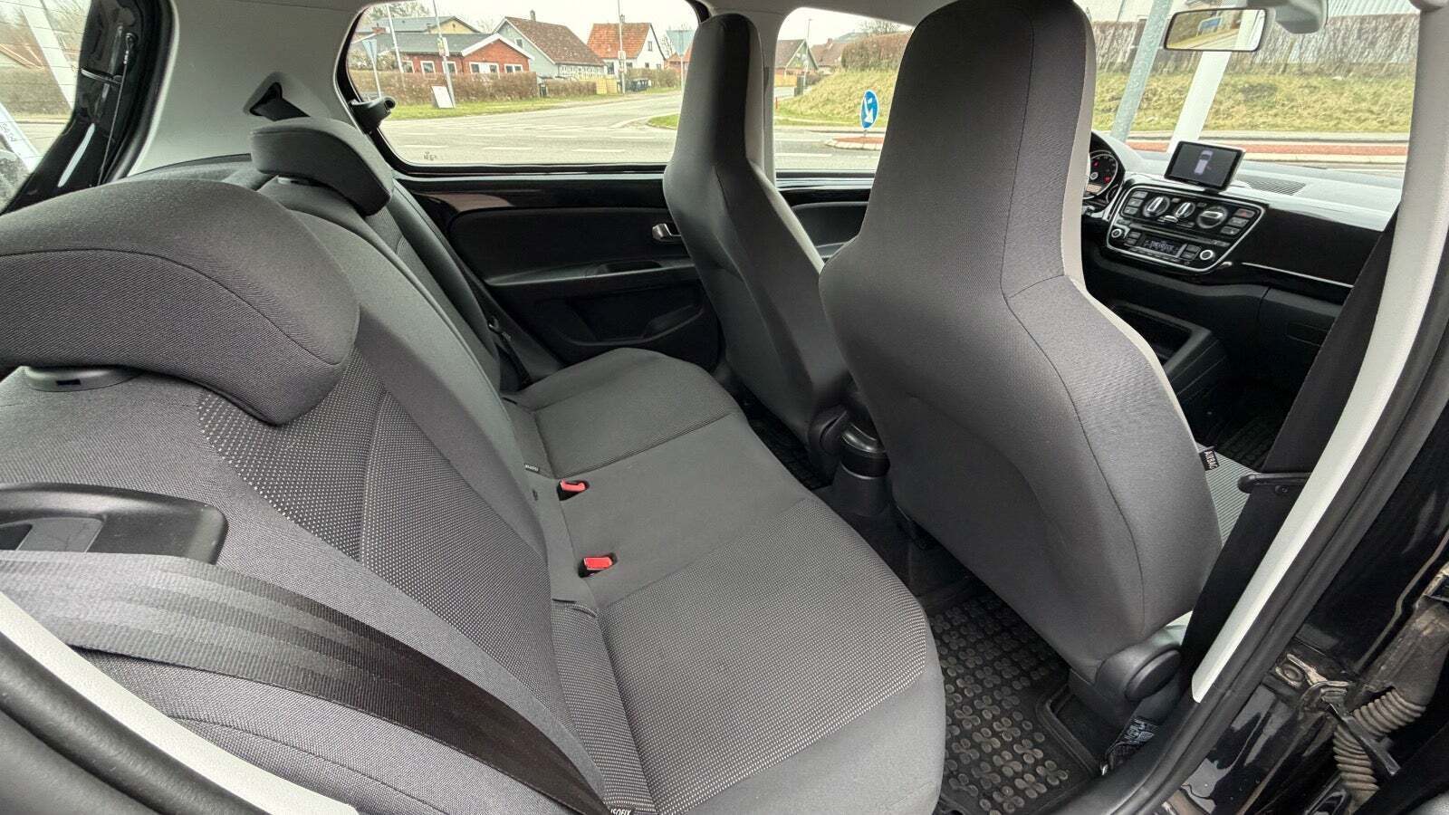 Sort VW UP! fra 2016