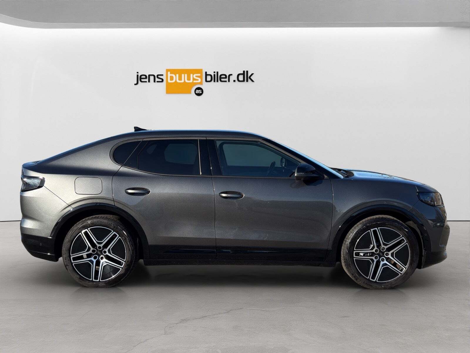 Ford Capri 77 Premium Extended Range