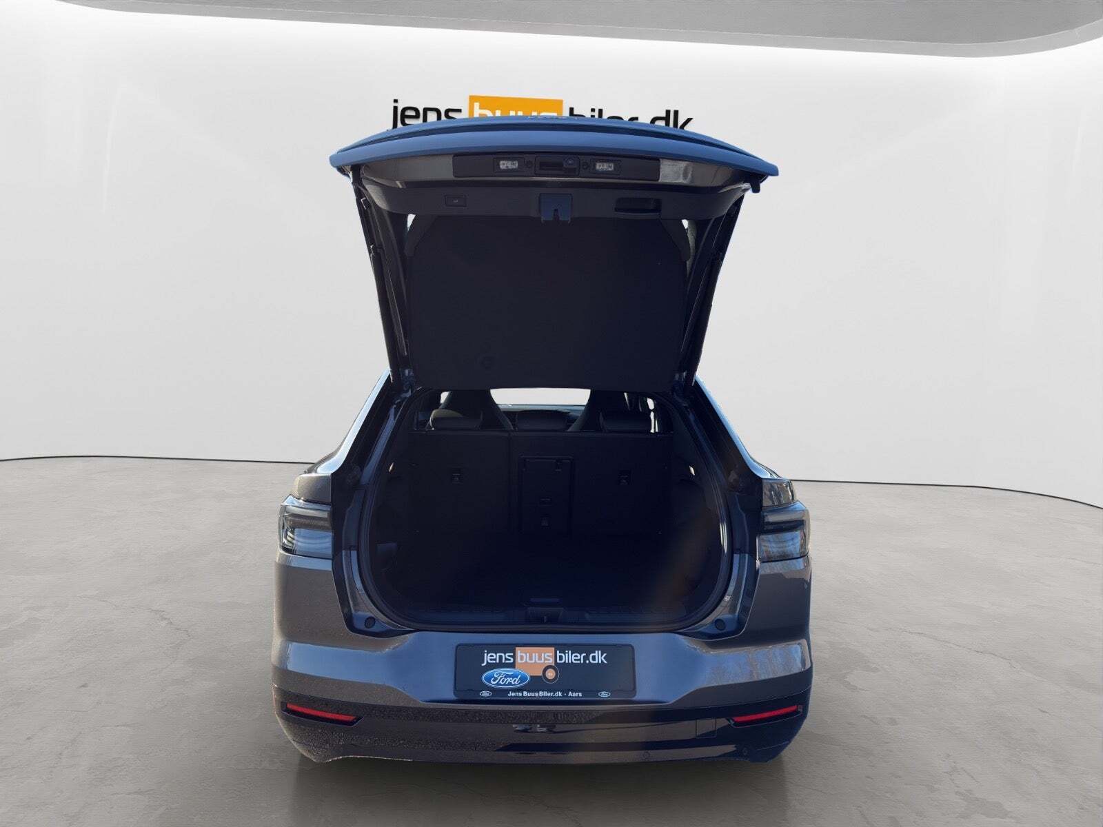 Ford Capri 77 Premium Extended Range