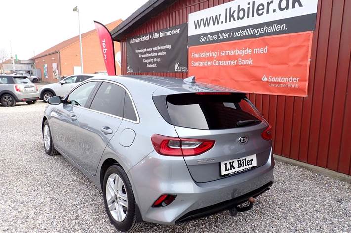 Sølv Kia Ceed fra 2019