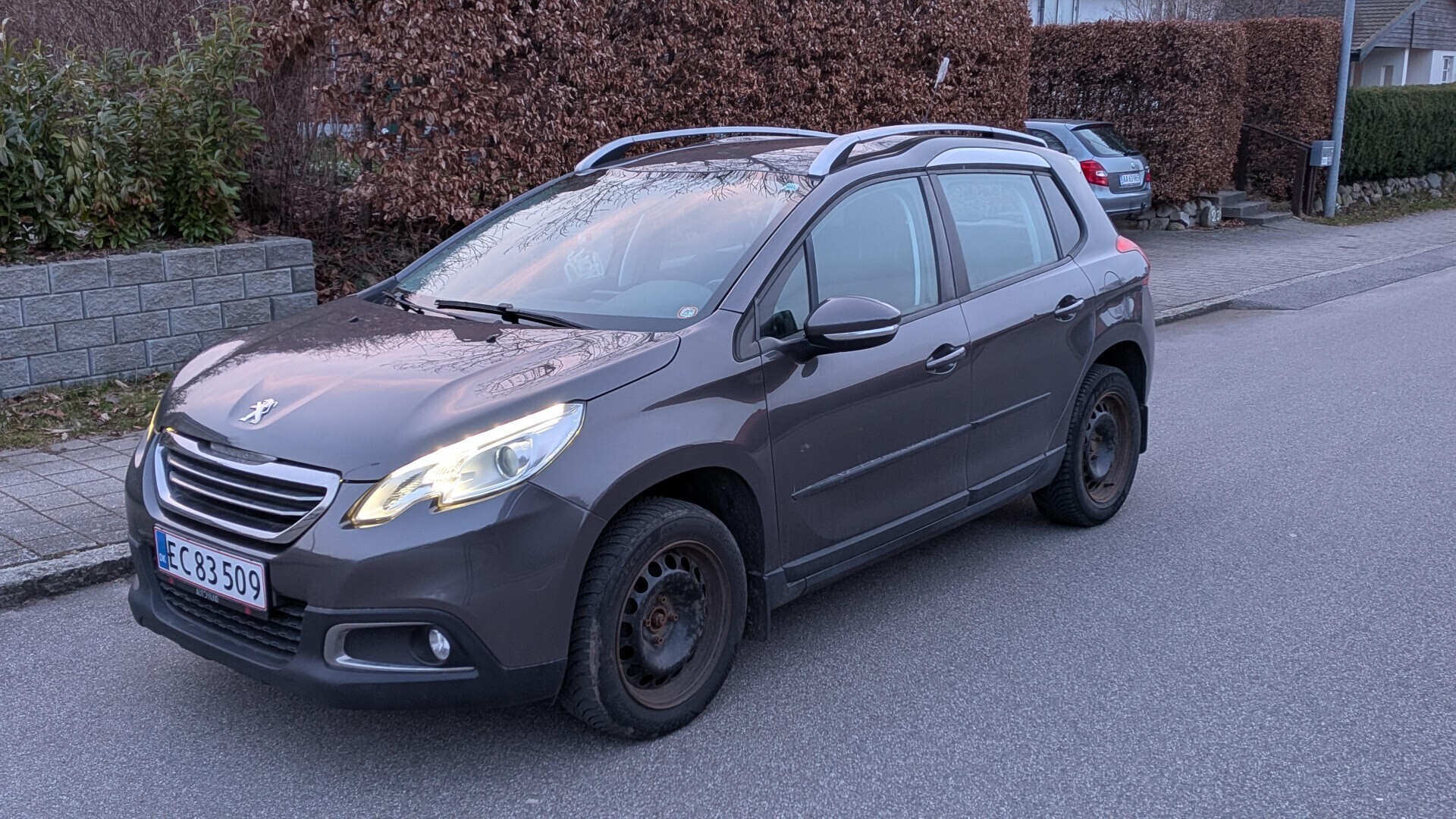 Peugeot 2008 1,2 VTi Crossover