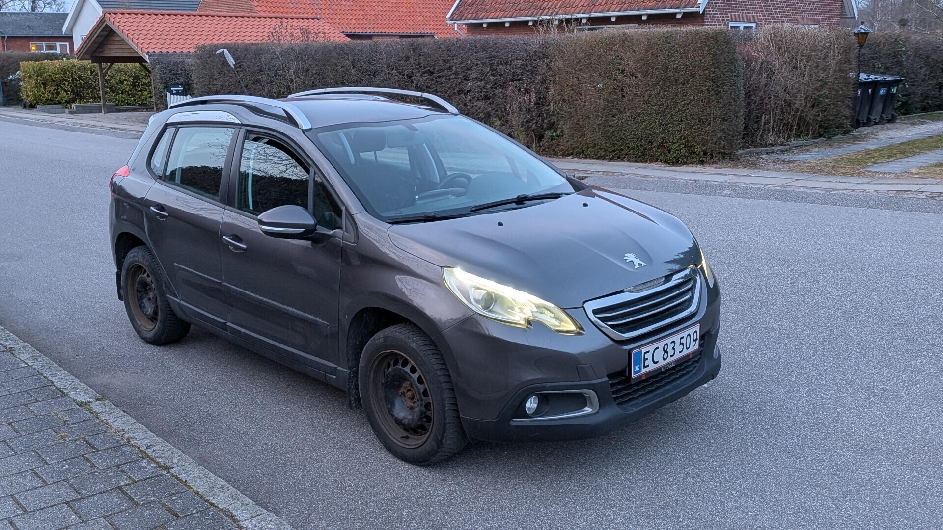 Peugeot 2008 1,2 VTi Crossover