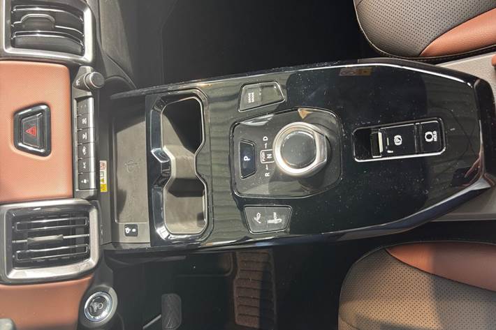 Grøn Suzuki eVitara fra 2026