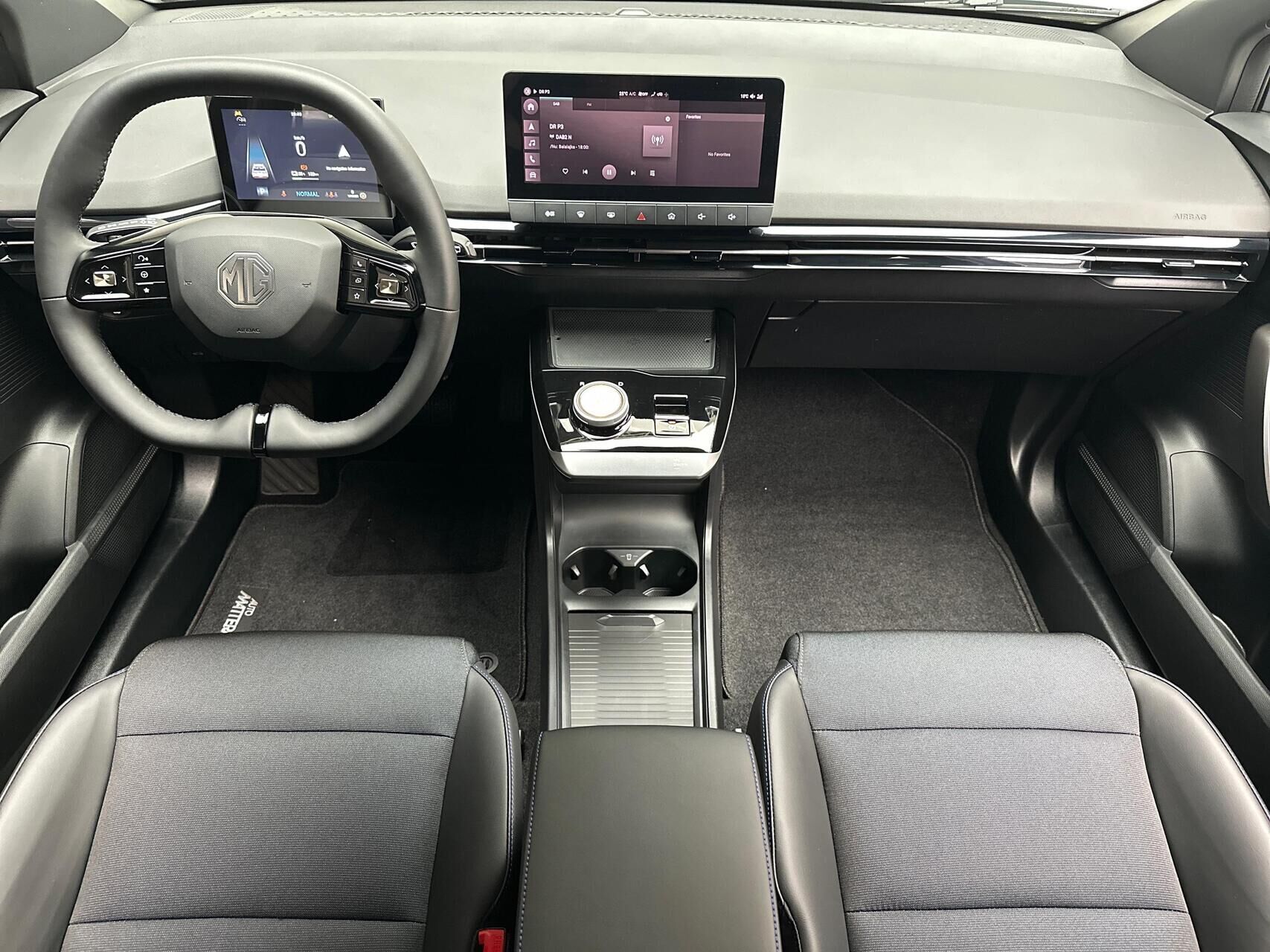 MG MG4 Electric EL Luxury Long Range 204HK 5d Aut.