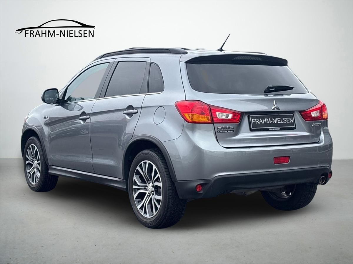 Mitsubishi ASX 1,6 Invite 117HK 5d