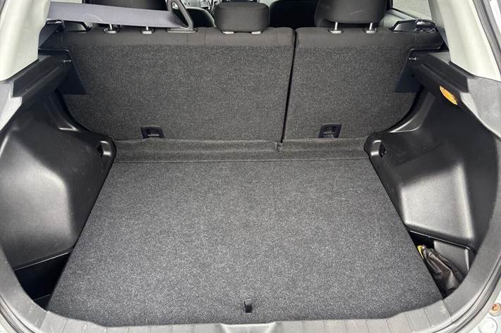 Grå Mitsubishi ASX fra 2015