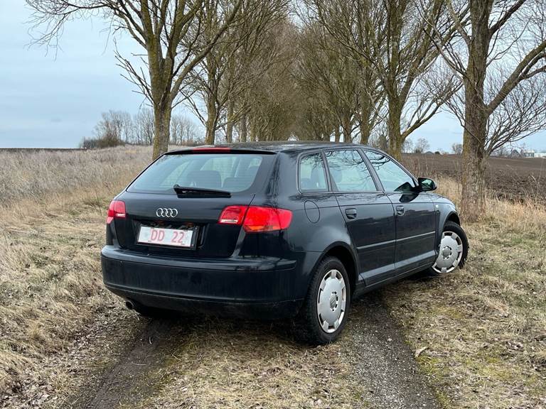 Audi A3 1,6 Sportback Ambition 102HK 5d