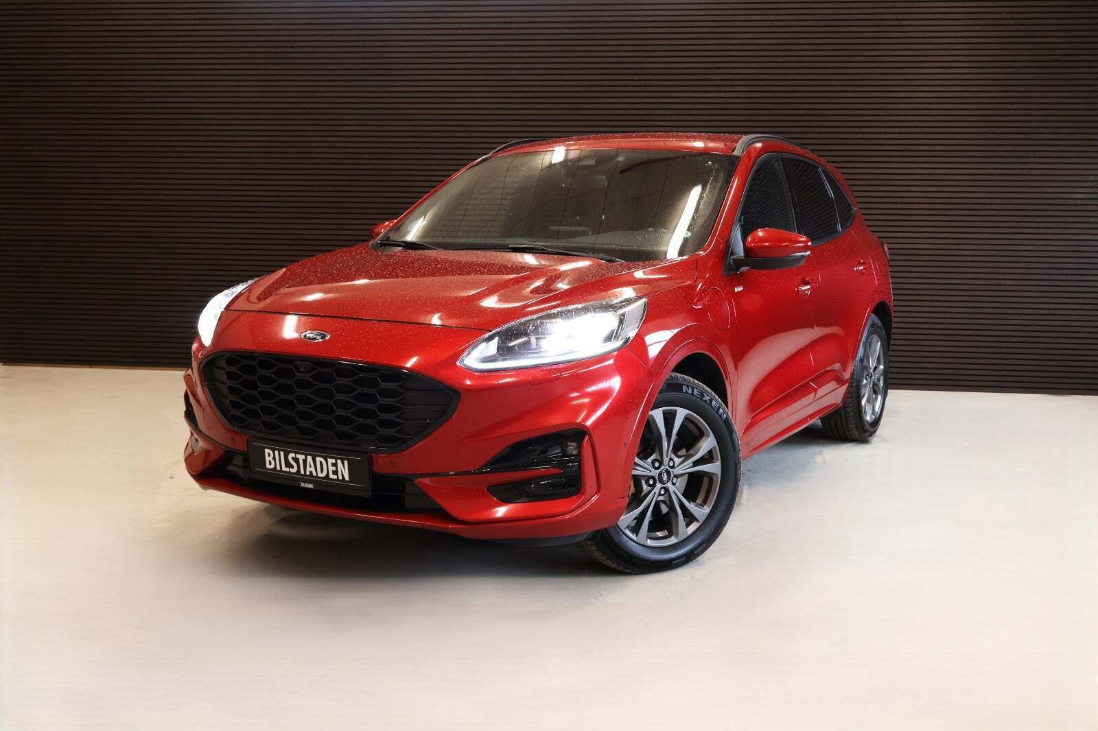 Ford Kuga 2,5 PHEV ST-Line X CVT