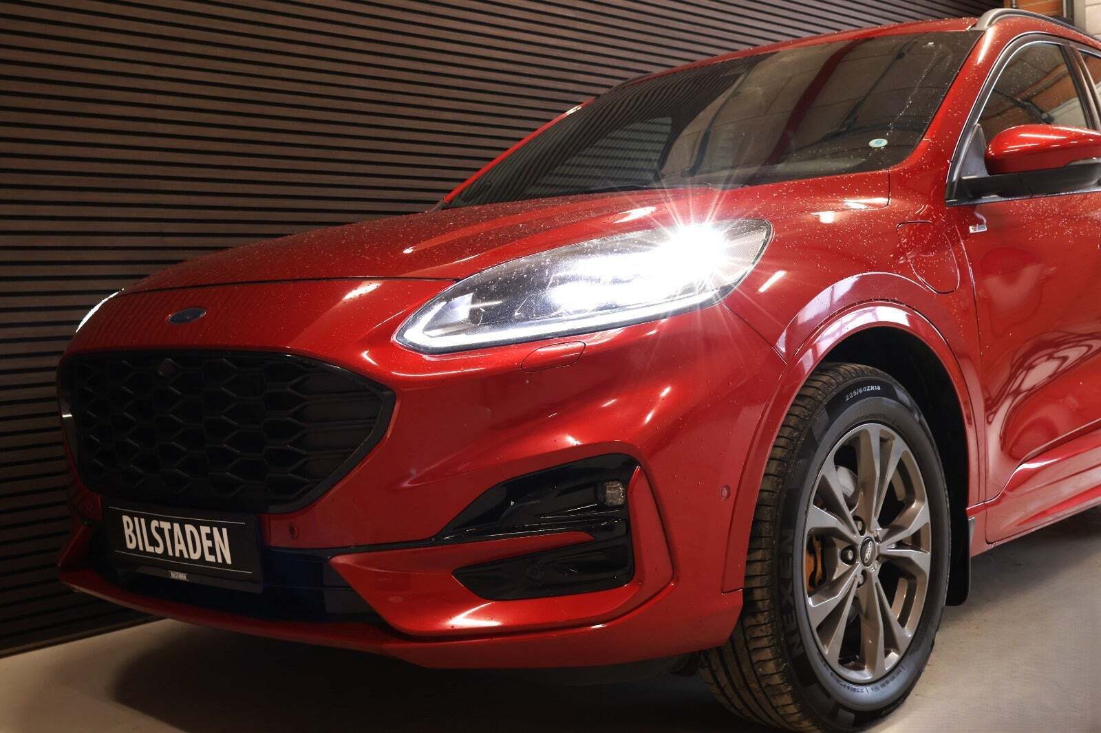 Ford Kuga 2,5 PHEV ST-Line X CVT