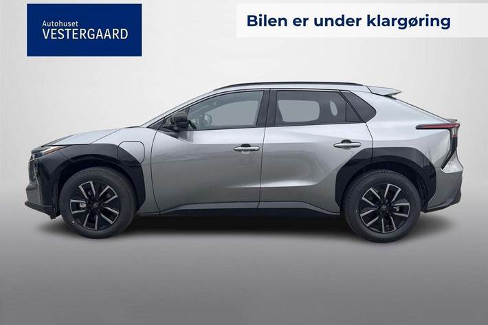 Grå Toyota BZ4X fra 2025
