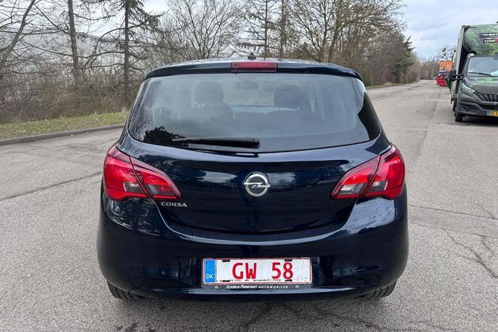 Blå Opel Corsa fra 2018