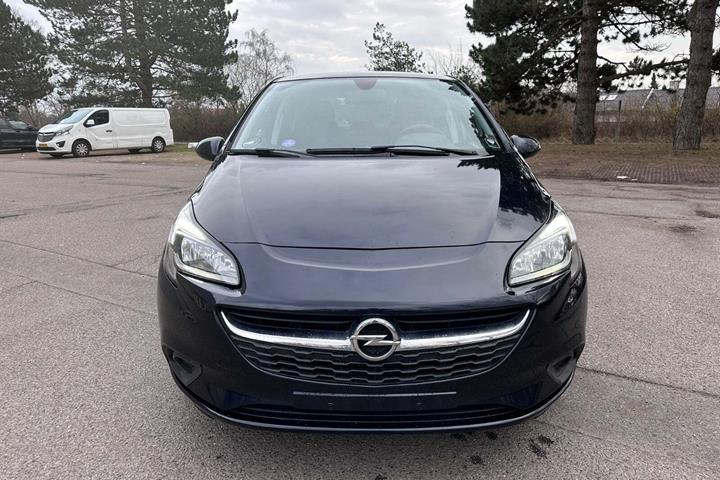 Blå Opel Corsa fra 2018