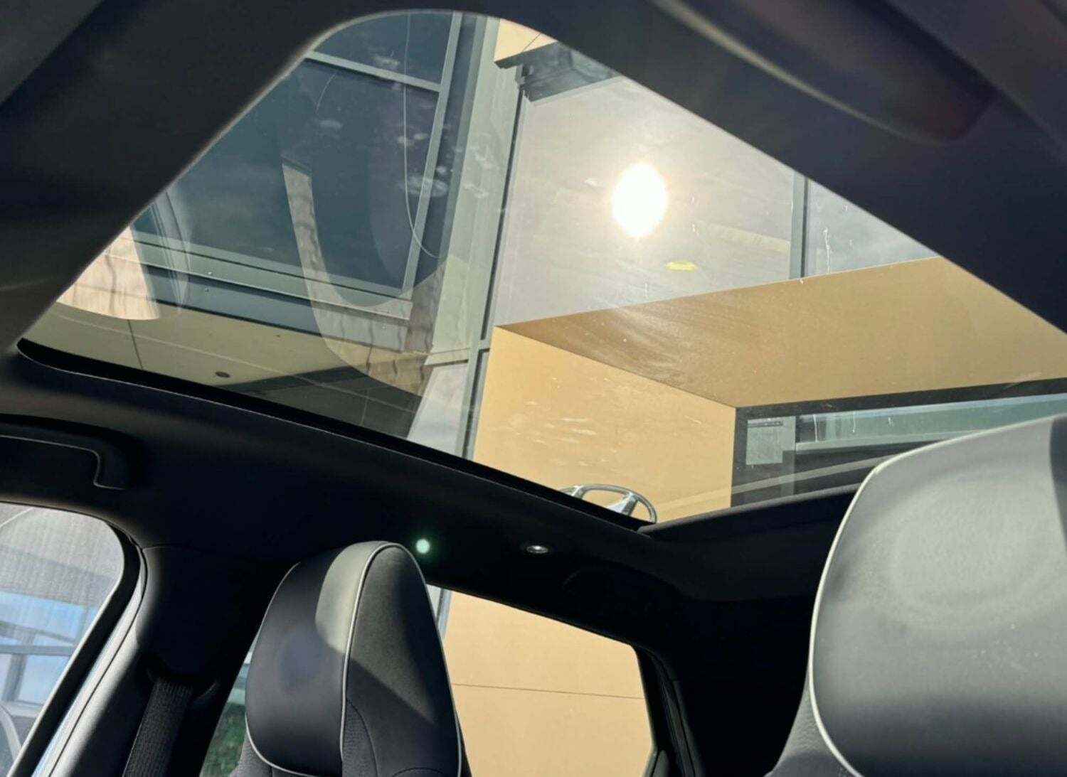 Blå BYD Dolphin fra 2024