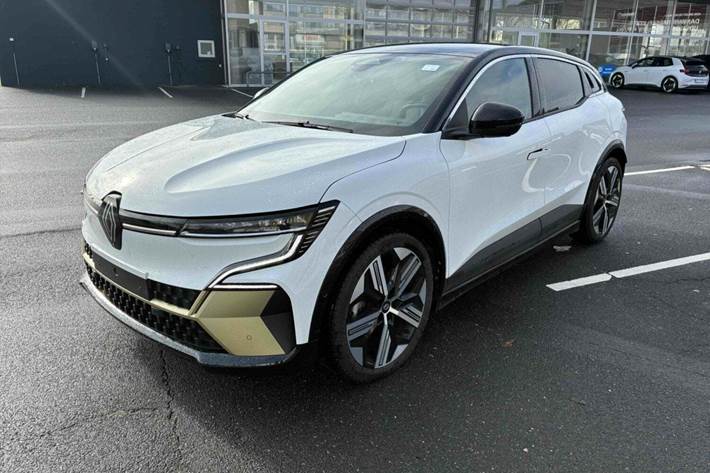 Hvid Renault Megane E-Tech fra 2022
