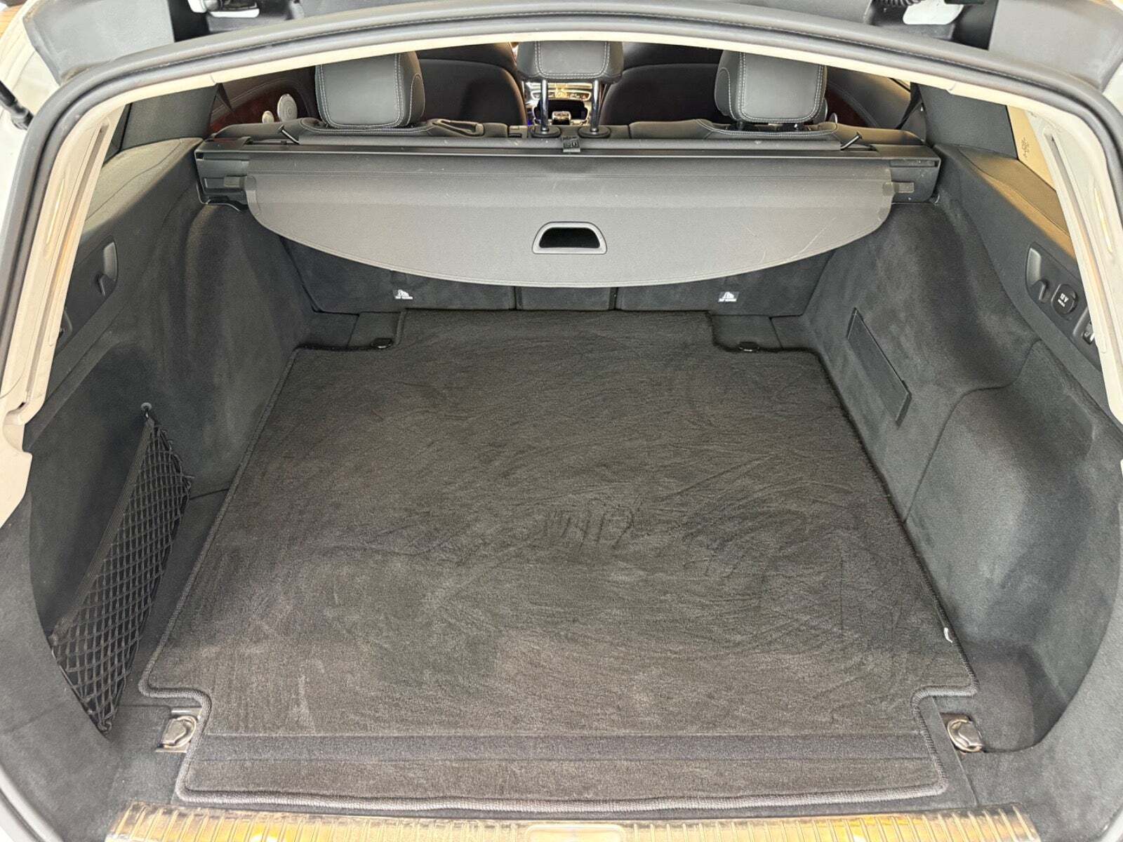 Hvid Mercedes E350 d fra 2017