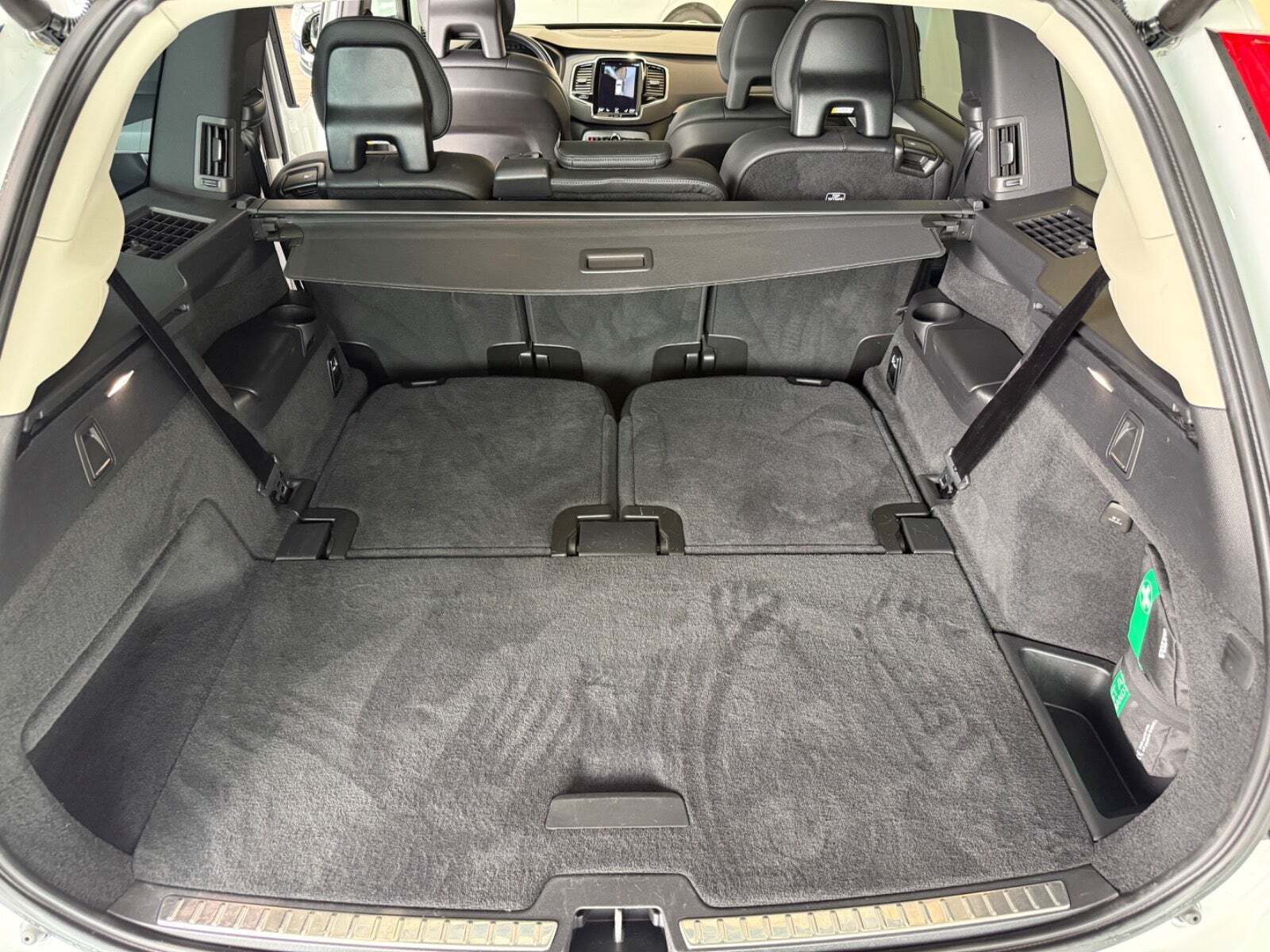 Sort Volvo XC90 fra 2020