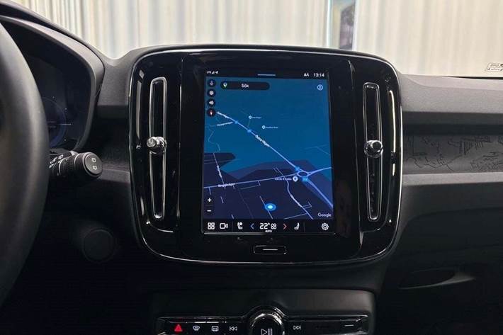 Sort Volvo EX40 fra 2025