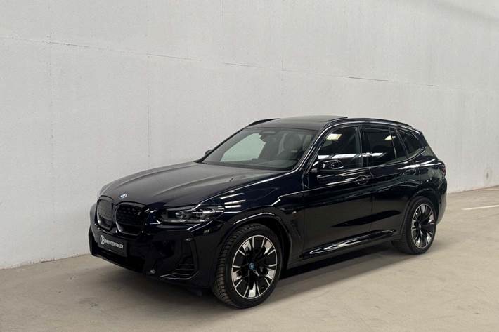 Sort BMW iX3 fra 2022