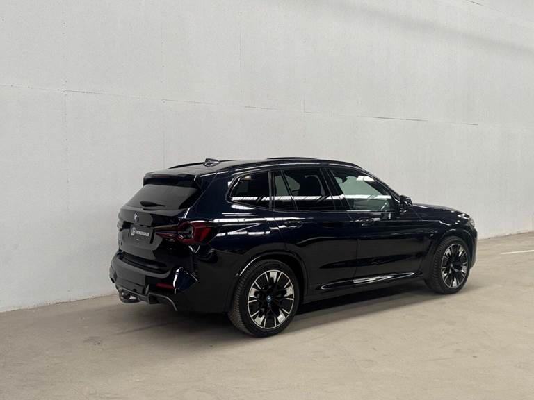 BMW iX3 Charged Plus M-Sport
