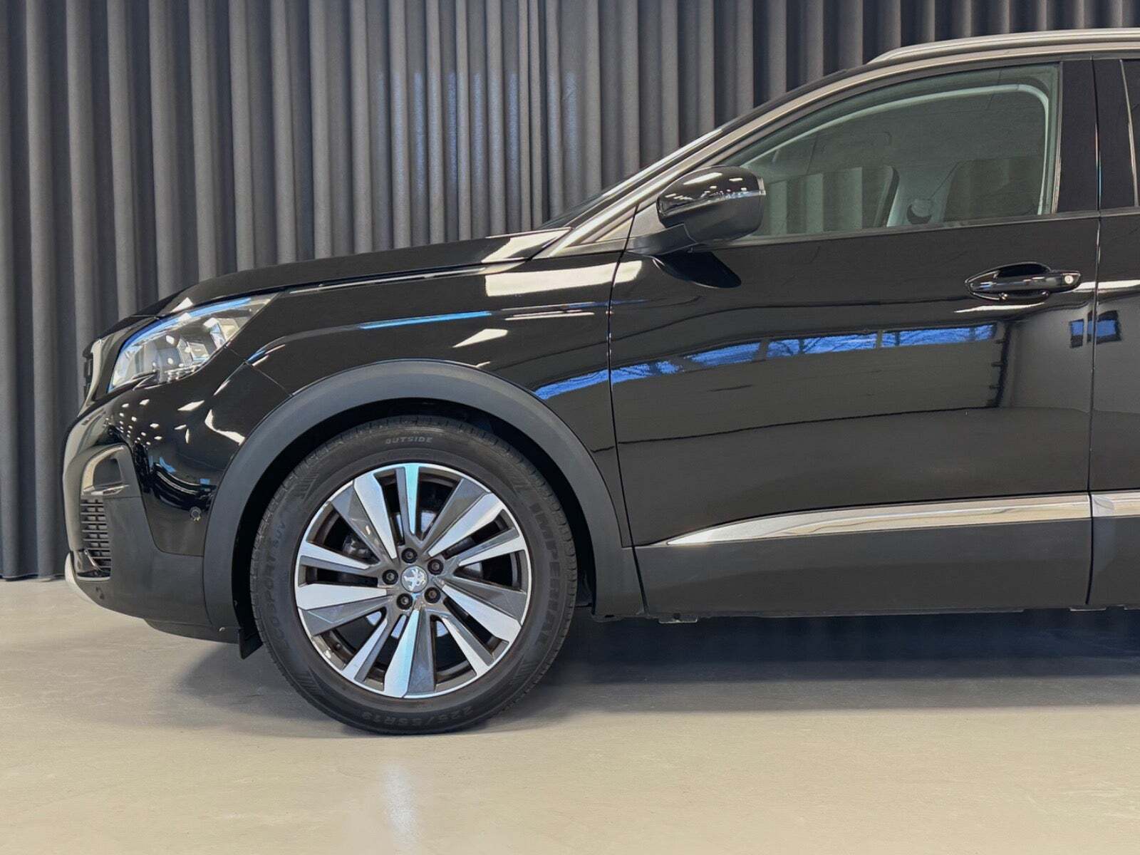 Sort Peugeot 3008 fra 2018